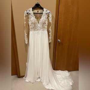 Wedding dress